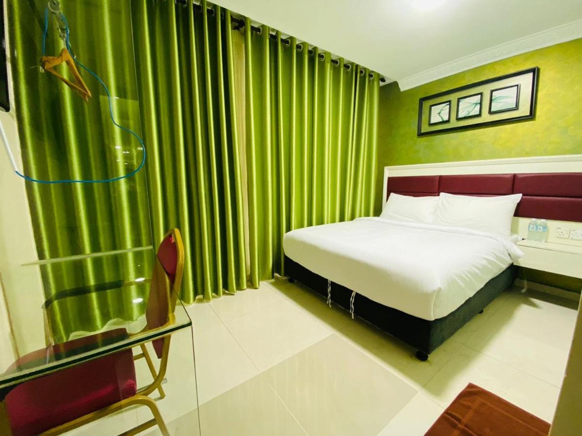 Surya Boutique Hotel Klang Luaran gambar